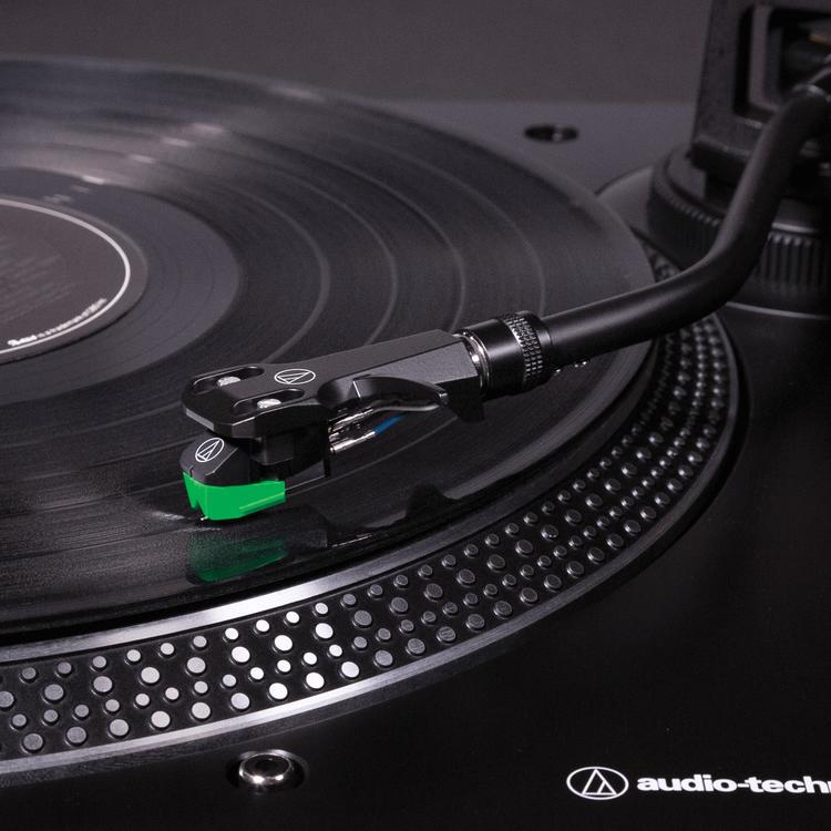 Audio-Technica AT-LP120XUSB | Table tournante - Entraînement direct - Analogique et USB - Noir-SONXPLUS La Sarre