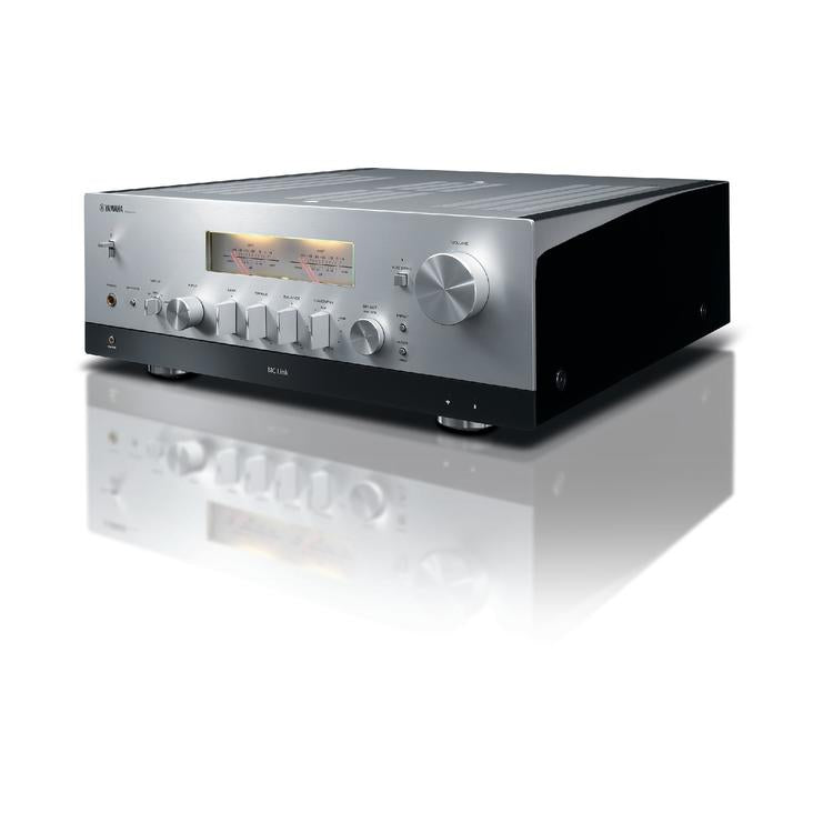 Yamaha RN2000A | Récepteur réseau hi-fi stéréo avec MusicCast - 120 W + 120 W - Airplay - Argent-SONXPLUS La Sarre
